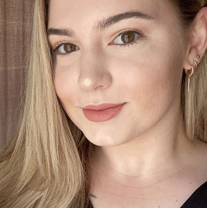 Meet your Posher, Arianne